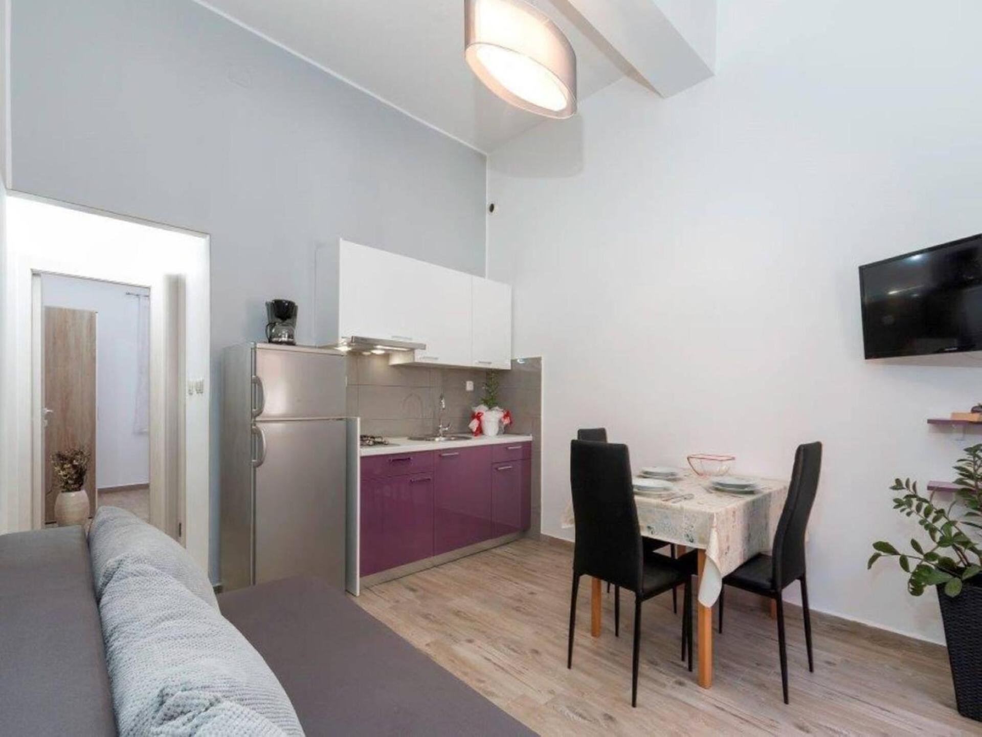 Pleasant Oriana Apartment Near The Sea-พูลา ภายนอก รูปภาพ